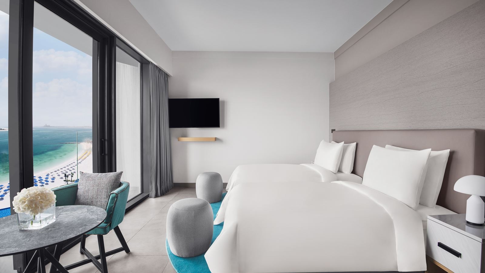 rooms-deluxe-beach--pool-view-room