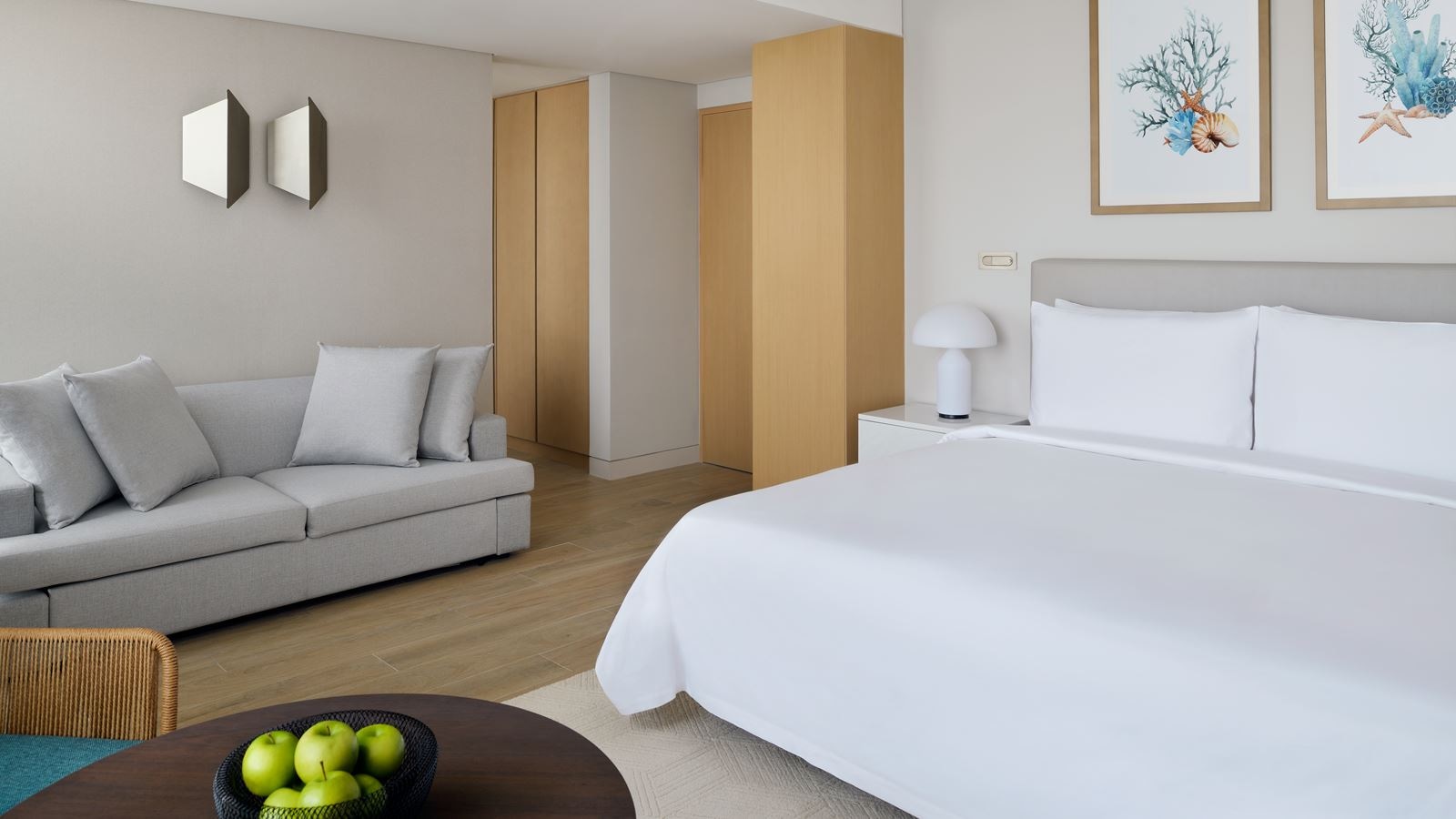 rooms-beachfront-junior-suite-with-private-terrace