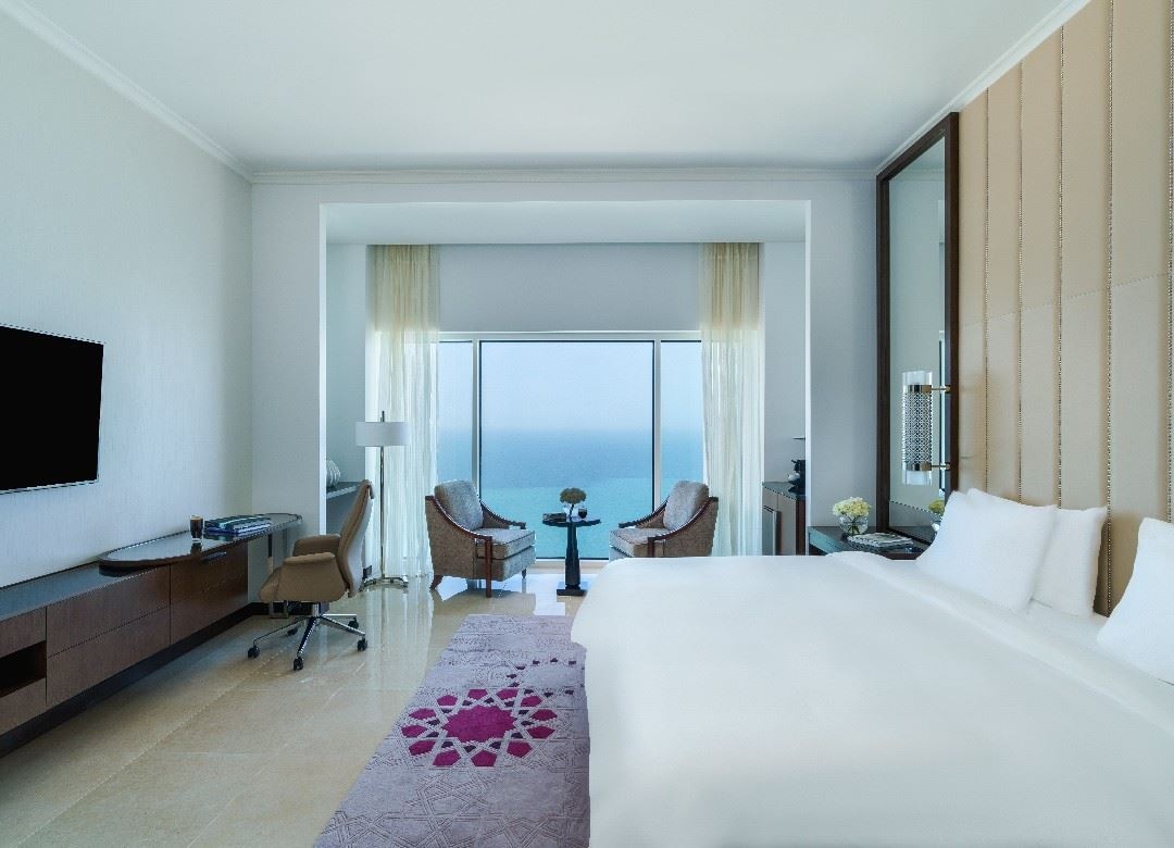 rooms-deluxe-room-sea-view-king--twin