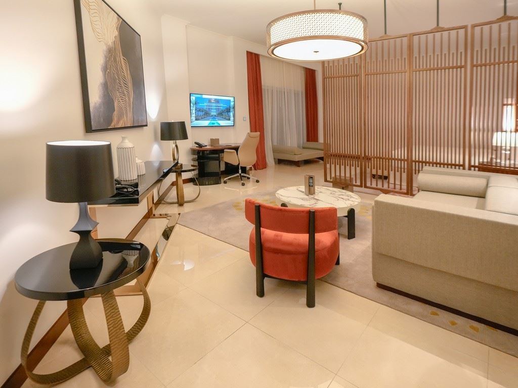 rooms-two-bedroom-deluxe-suite