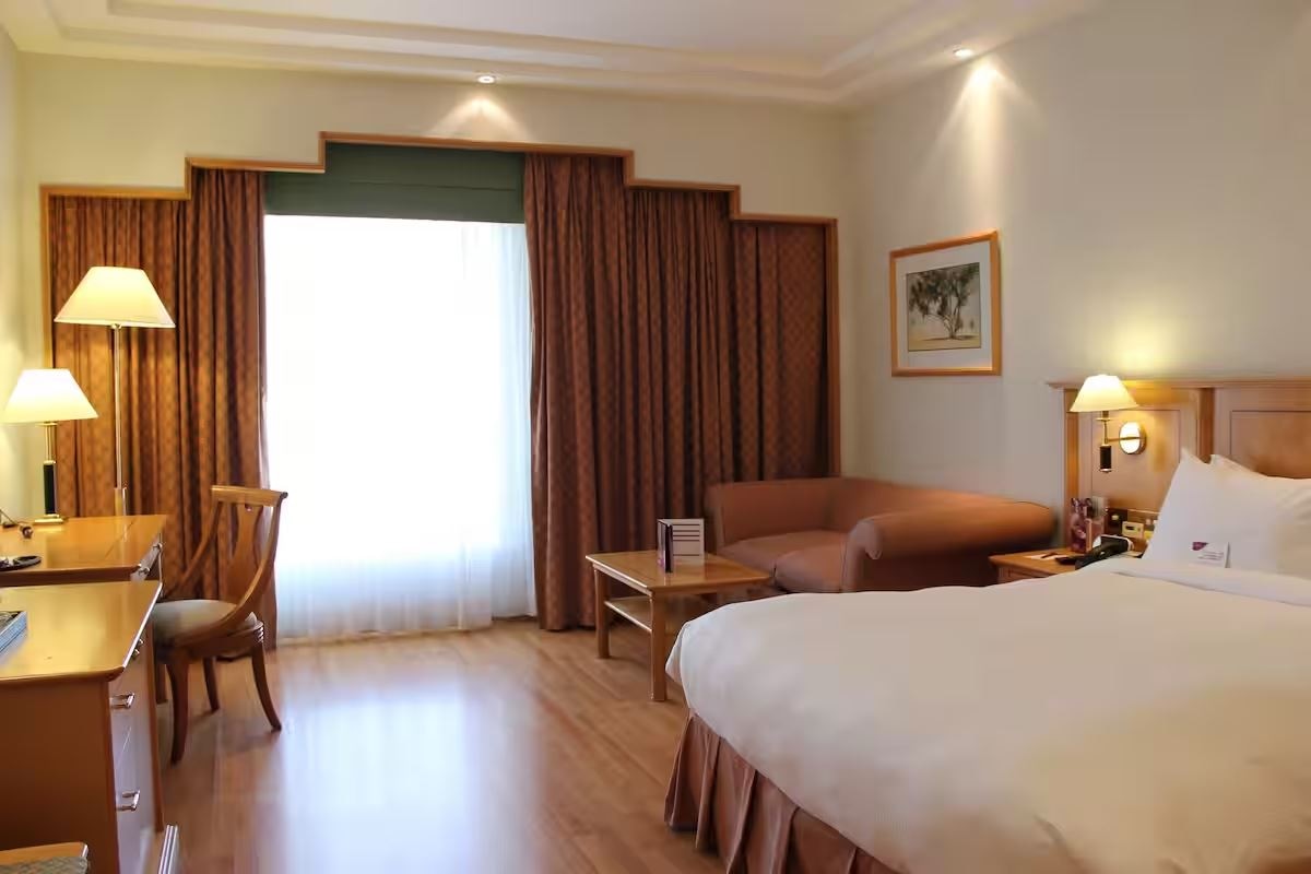 rooms-executive-suite