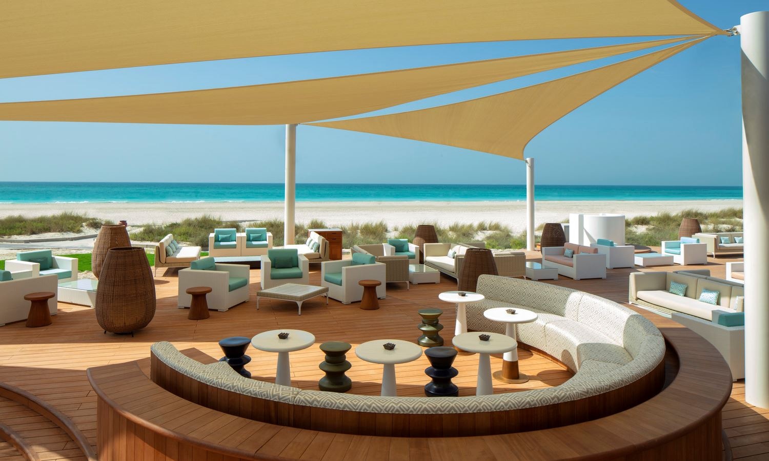 restaurants-buddhabar-beach