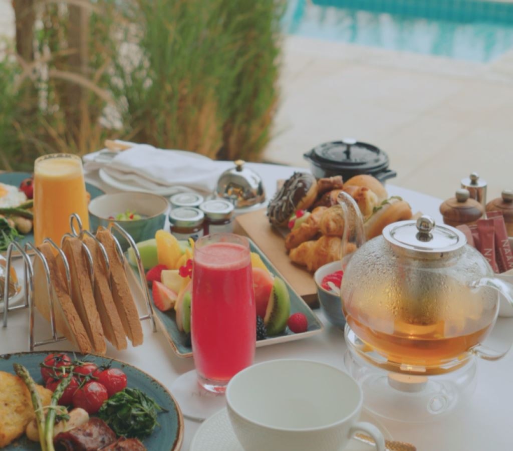 restaurants-in-villa-dinning