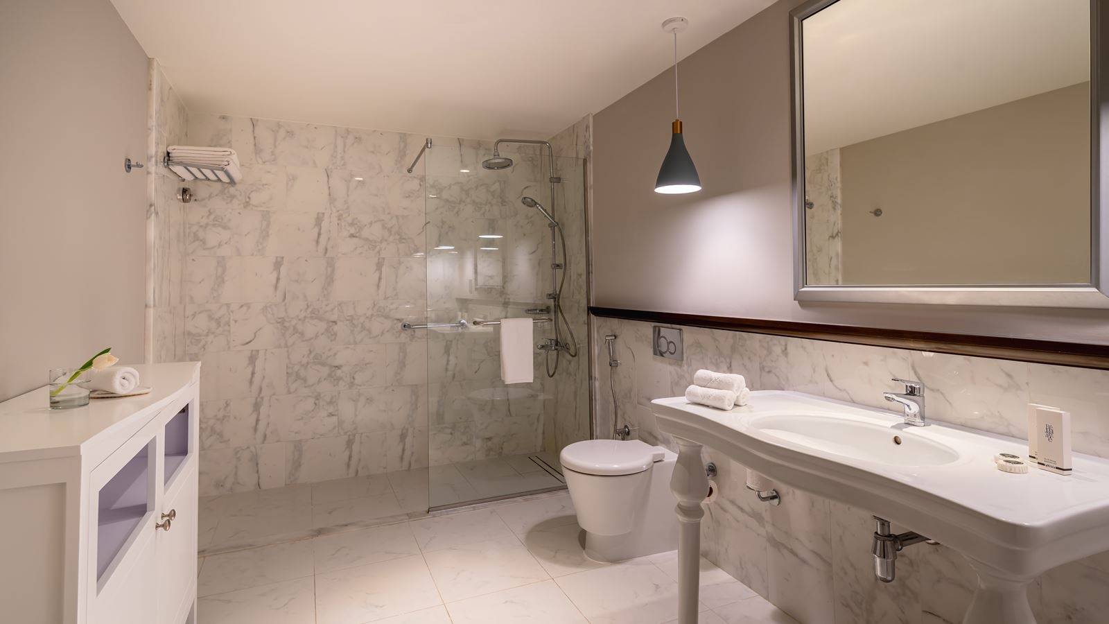 rooms-deluxe-garden-room