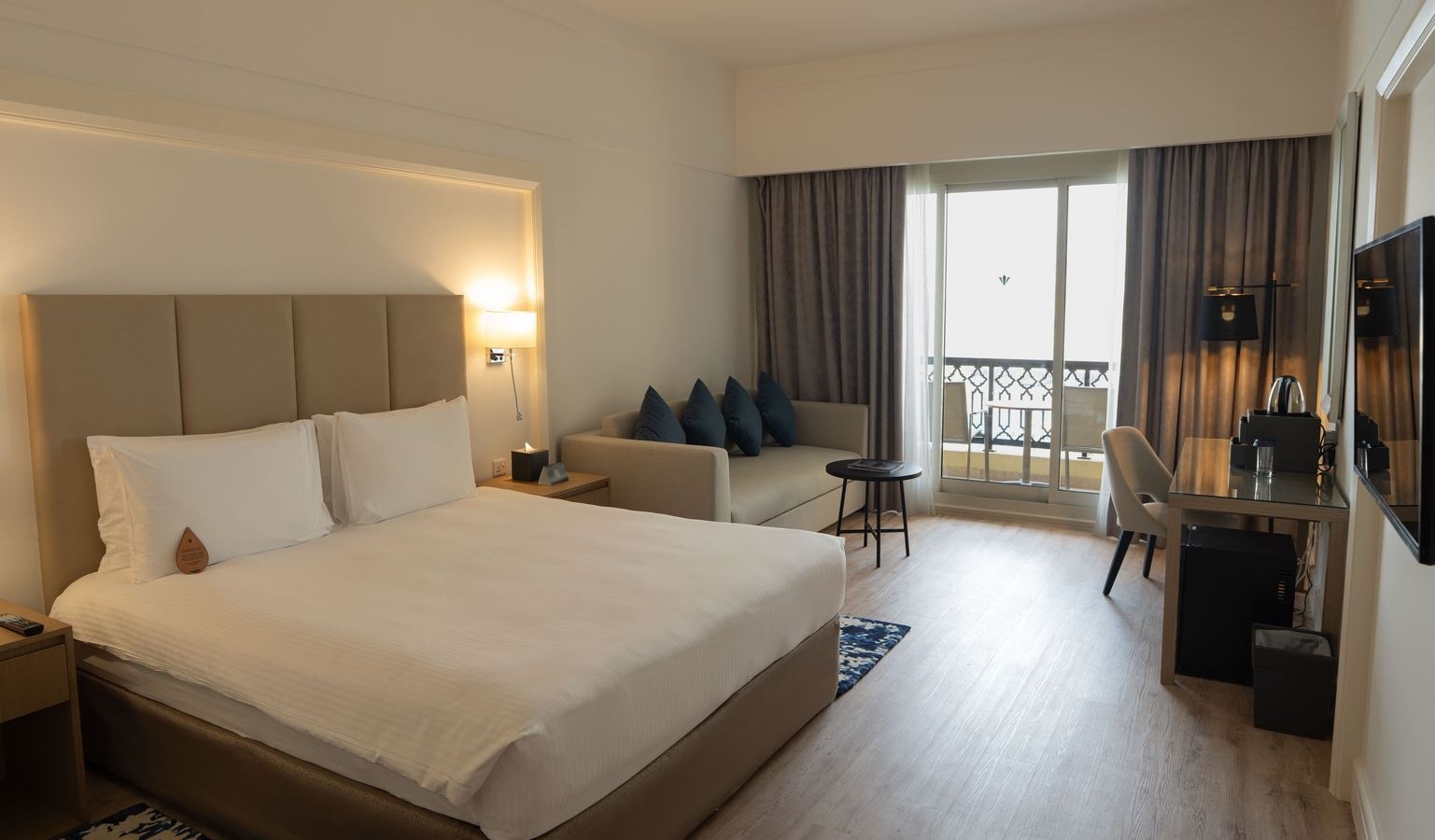 rooms-deluxe-garden-room