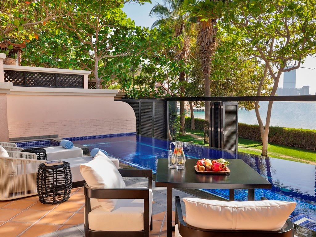 rooms-one-bedroom-beach-pool-villa