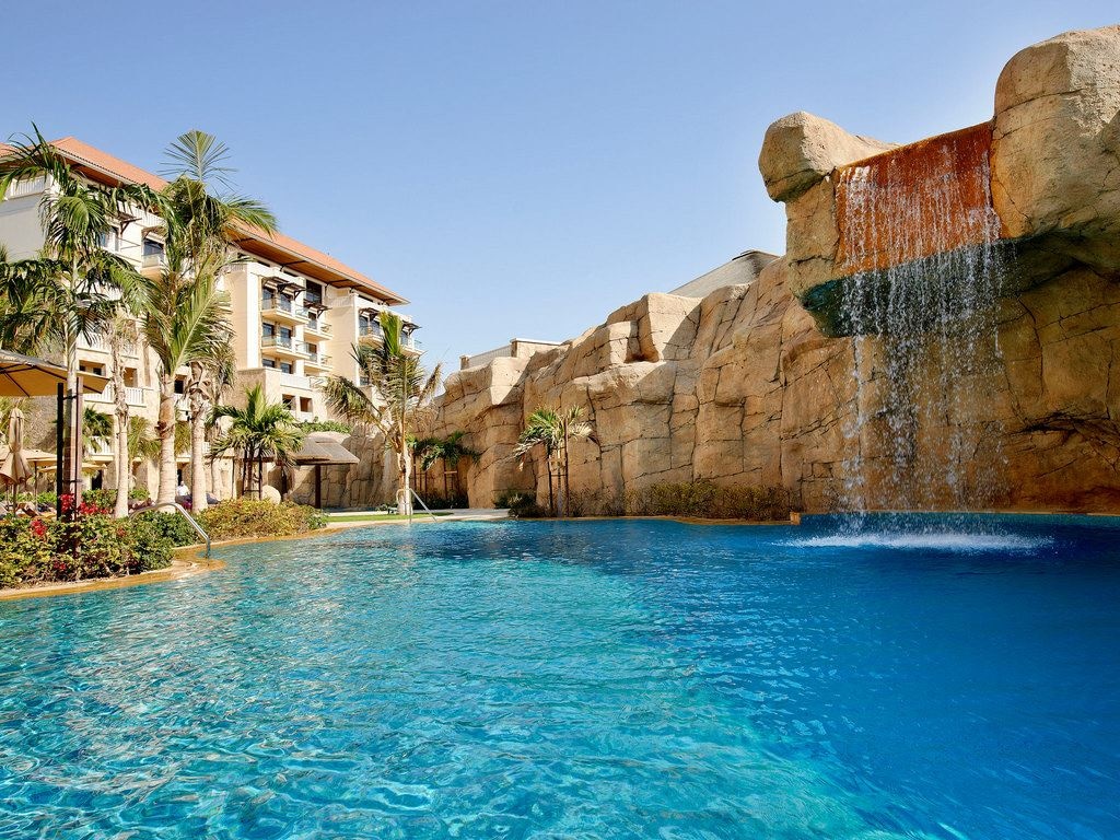 pools-outdoor-pool