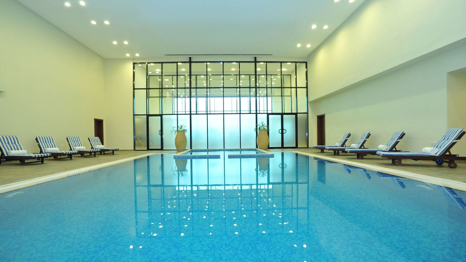 pools-indoor-pool