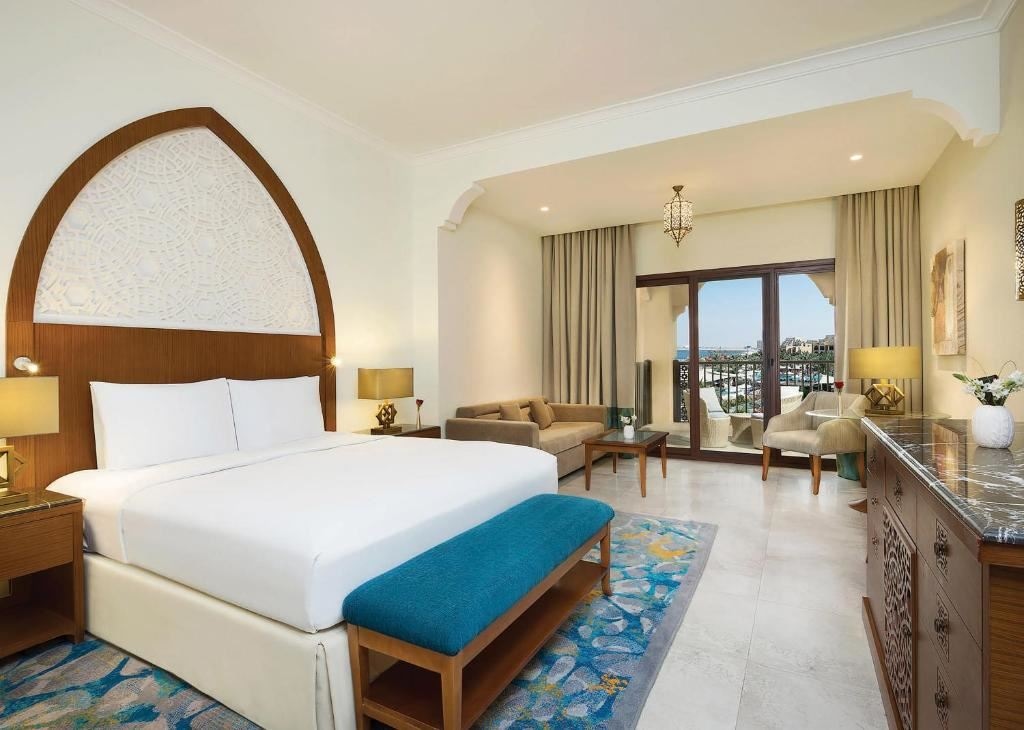 rooms-family-deluxe-room