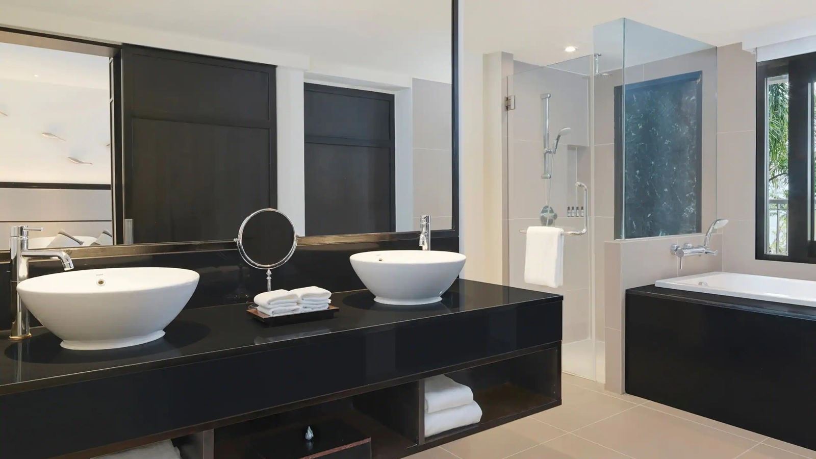 rooms-two-bedroom-family-room-bunk-bed