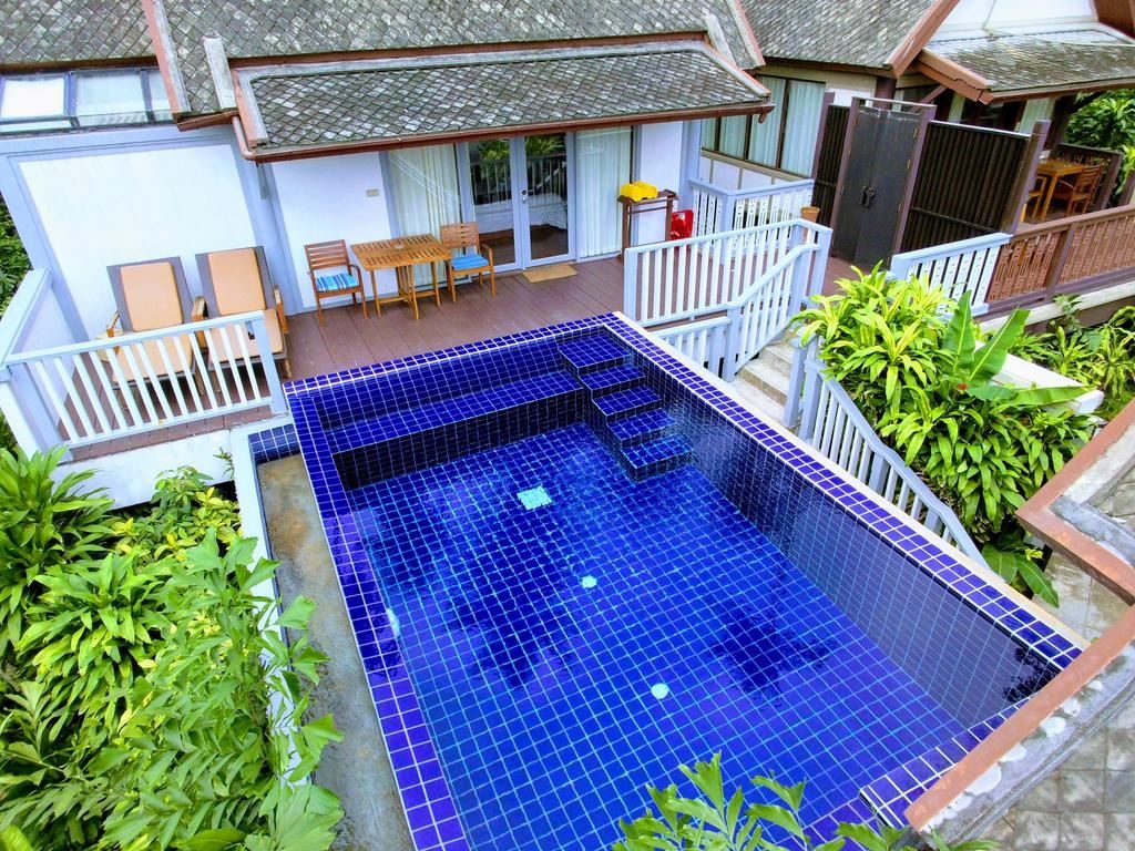 rooms-deluxe-private-pool