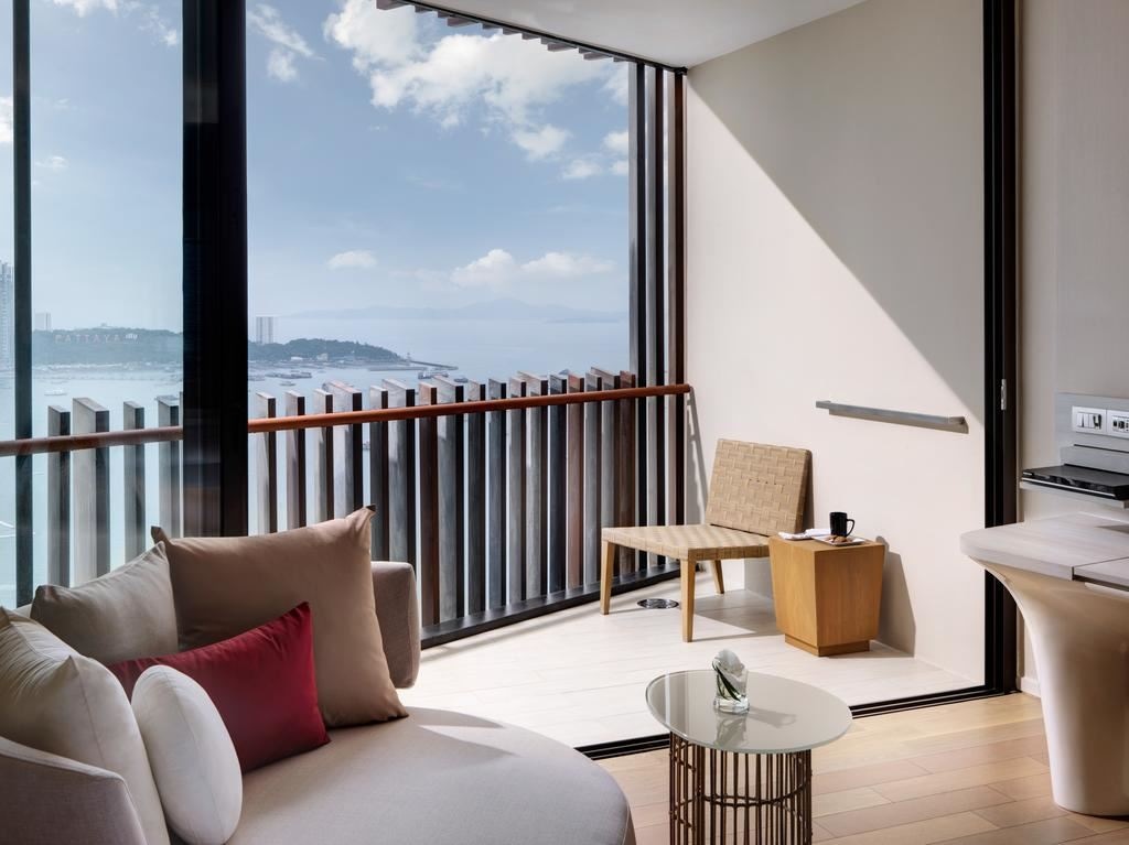 rooms-deluxe-room-seaview