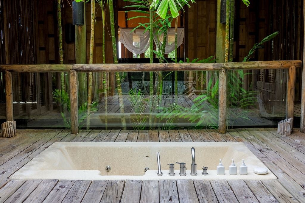 rooms-4-bedroom-bayview-pool-reserve