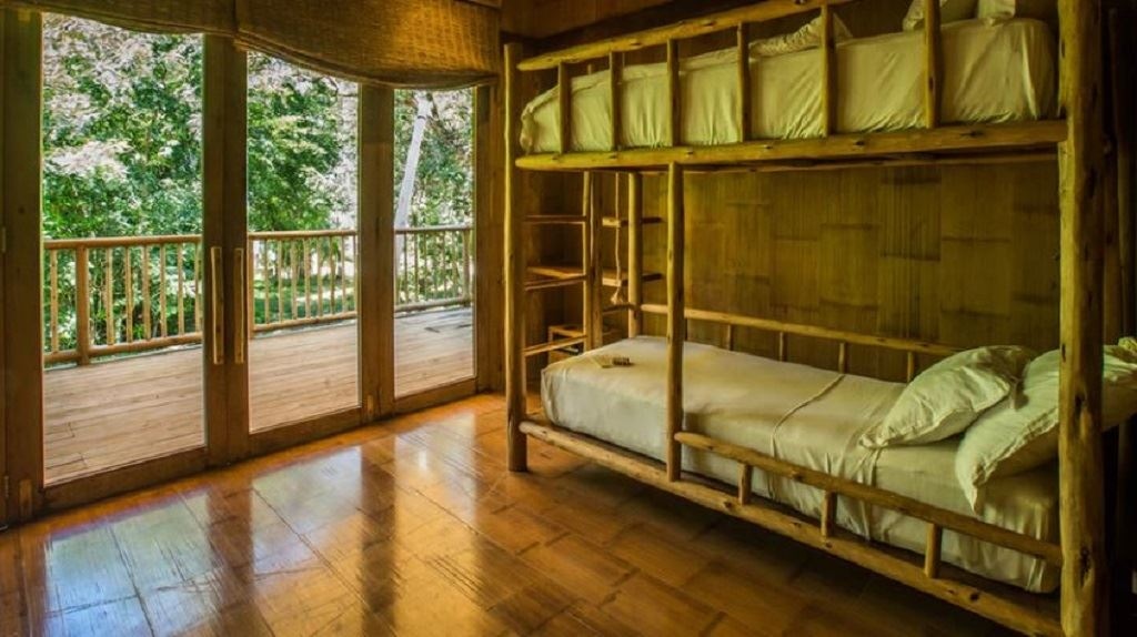 rooms-5-bedroom-beach-pool-reserve