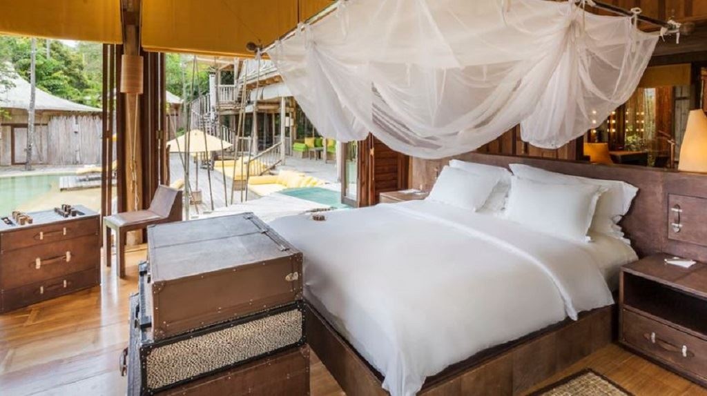 rooms-5-bedroom-beach-pool-reserve