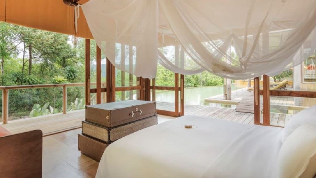 rooms-5-bedroom-bayview-pool-reserve