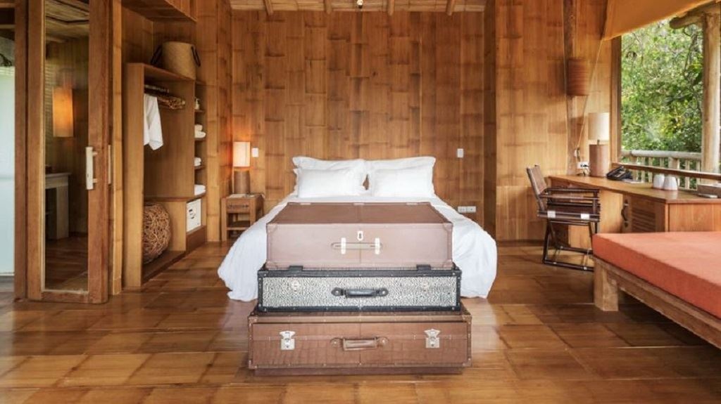 rooms-5-bedroom-bayview-pool-reserve