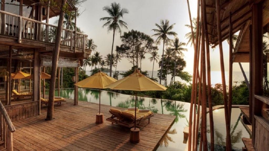 rooms-4-bedrooom-sunset-ocean-view-pool-reserve