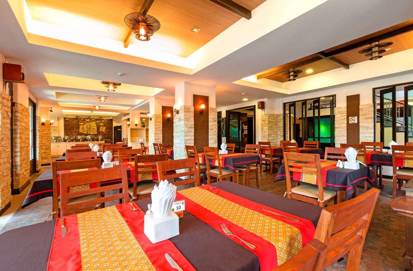 restaurants-aimaoch-restaurant