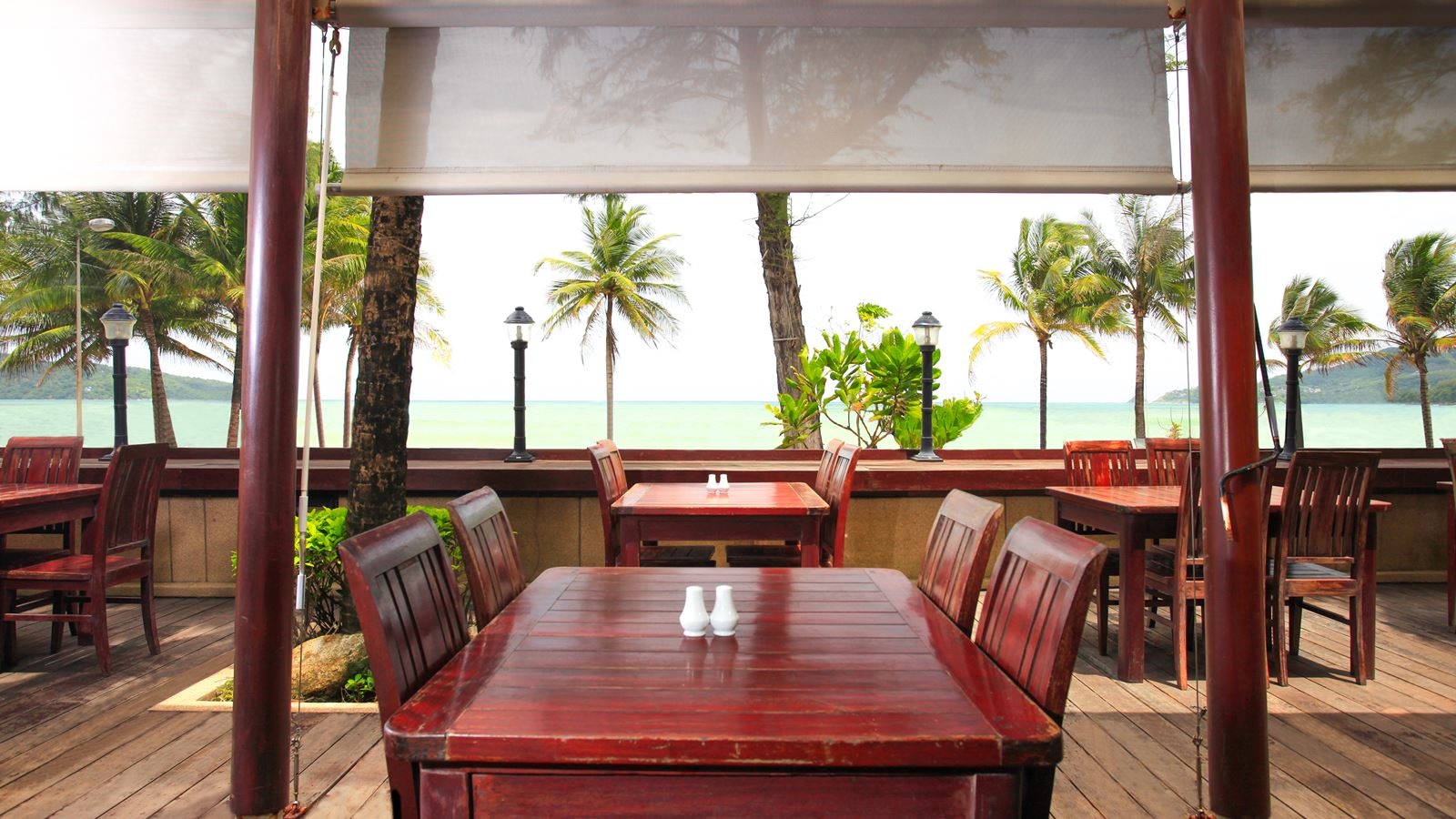 restaurants-grace-bar-and-grill