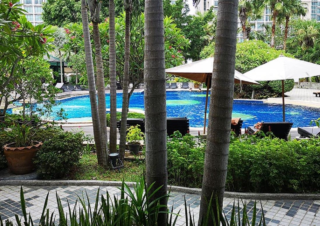 rooms-villa-with-pool-view