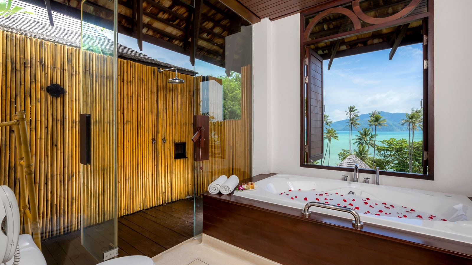 rooms-deluxe-seaview-villa