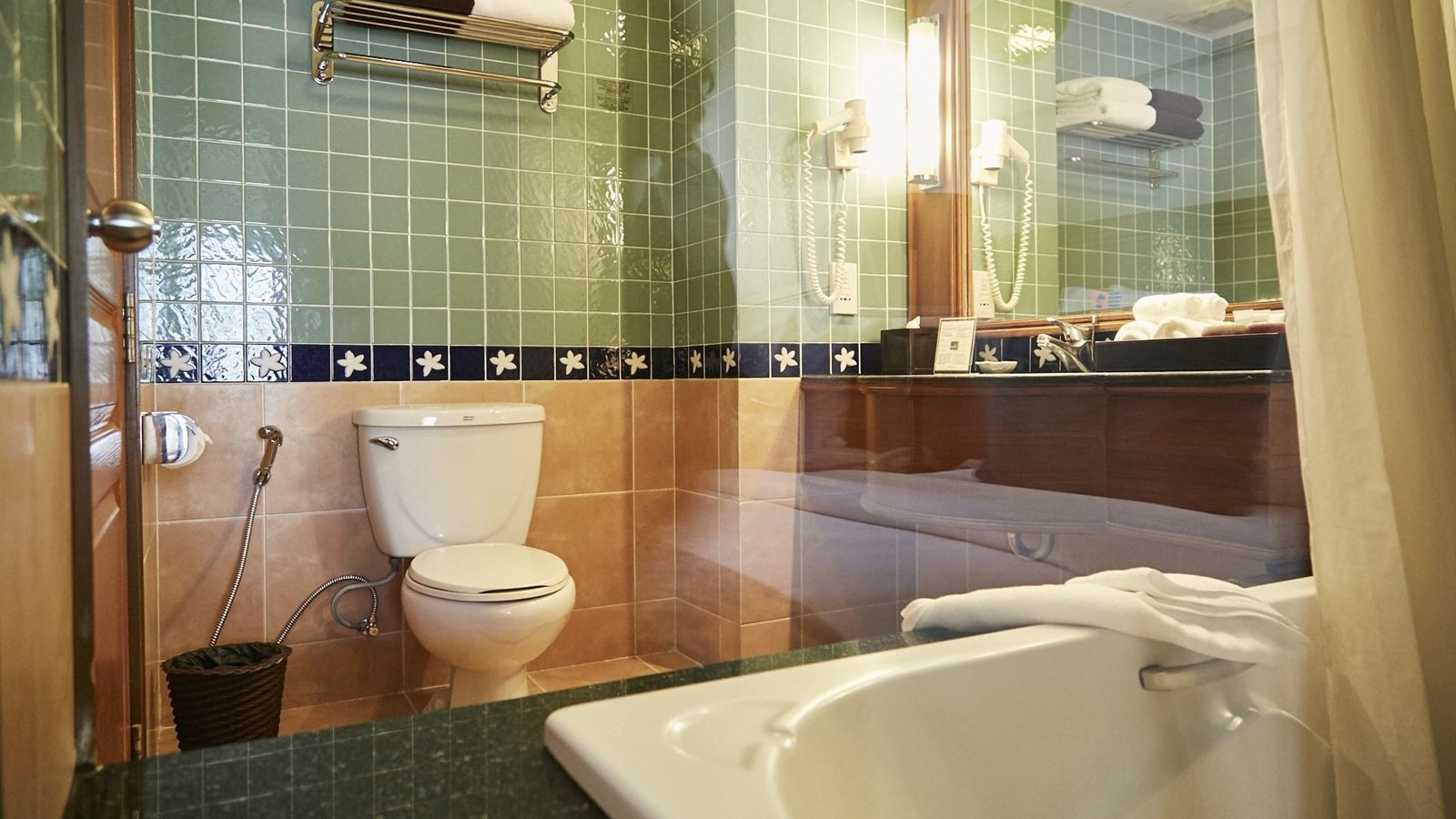 rooms-deluxe-terrace