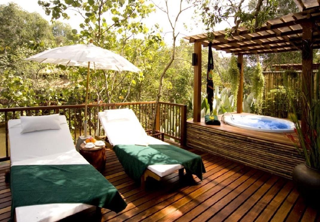 rooms-honeymoon-suite-river-view