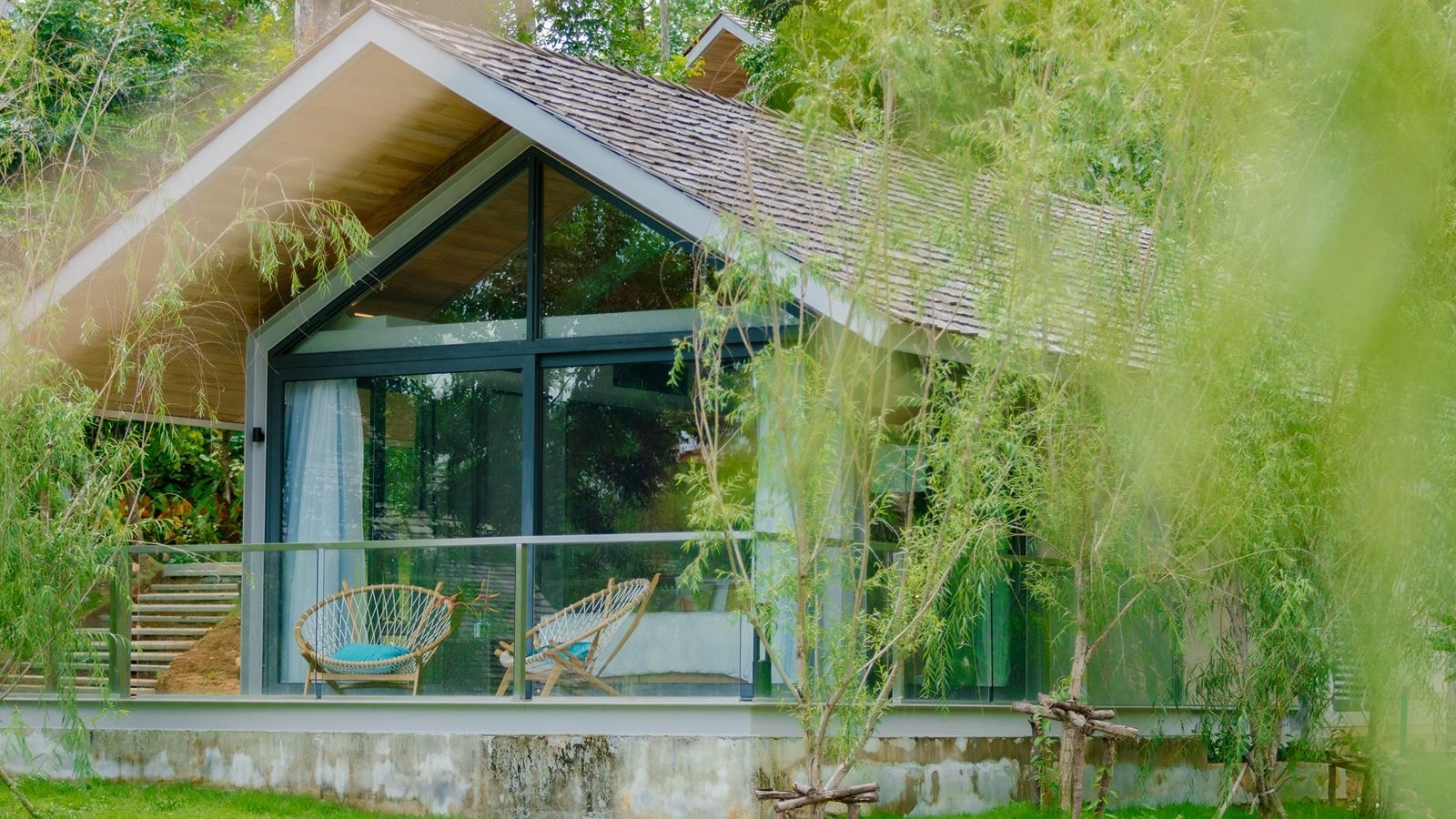 rooms-onebedroom-lagoon-villa