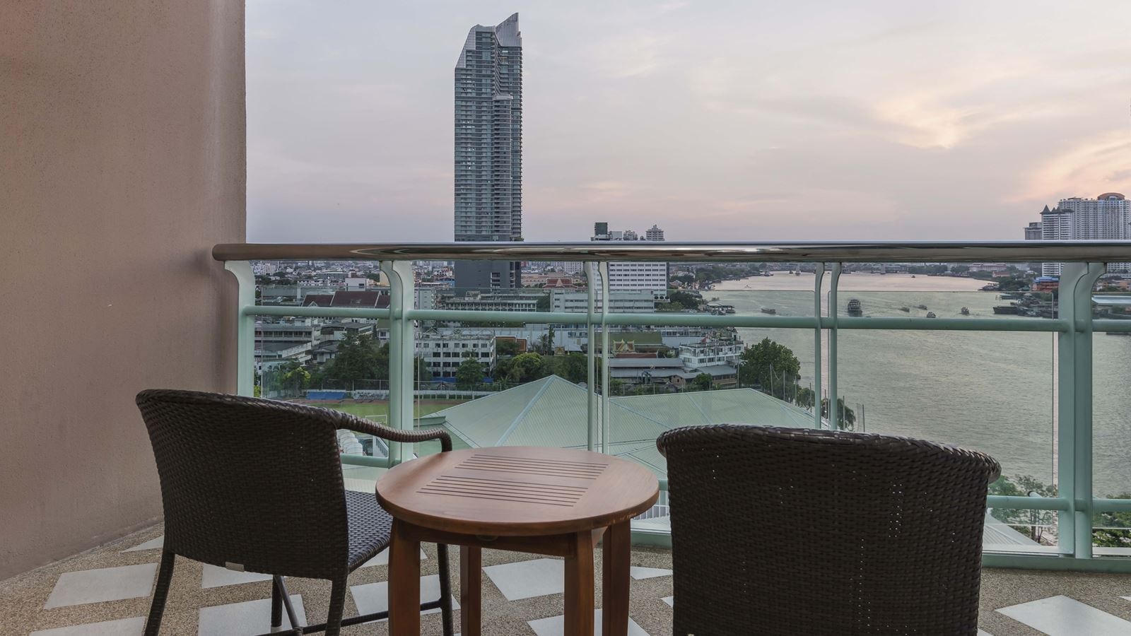 rooms-one-bedroom-river-view