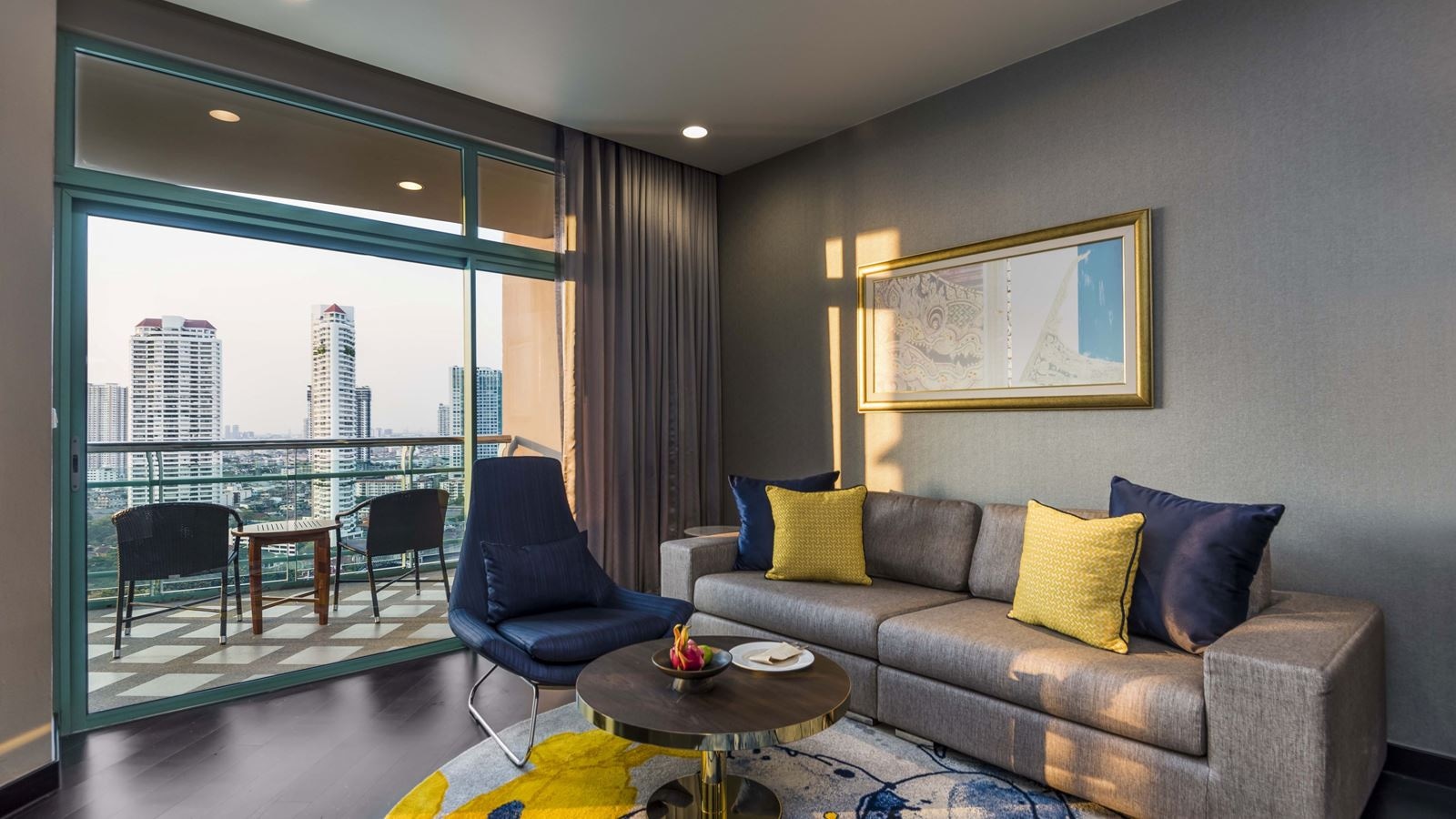 rooms-one-bedroom-skyline-suite