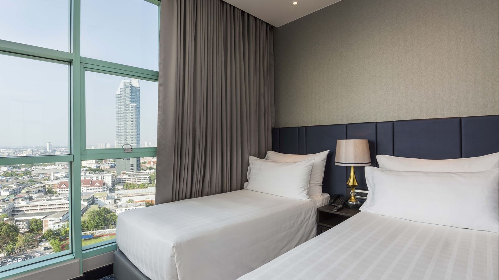 rooms-two-bedroom-suite-city-view