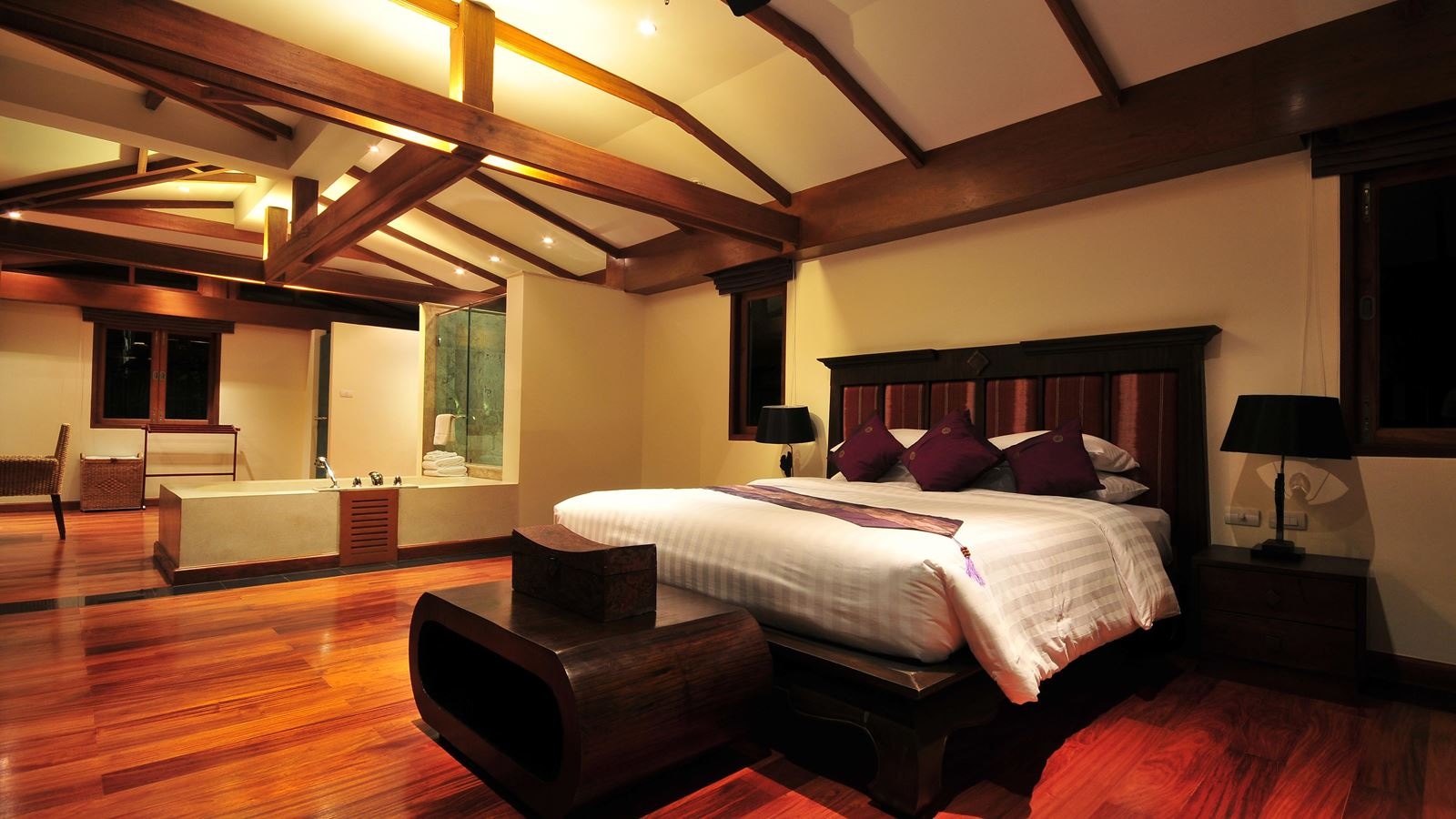 rooms-5-bedroom-grand-beachfront-pool-villa