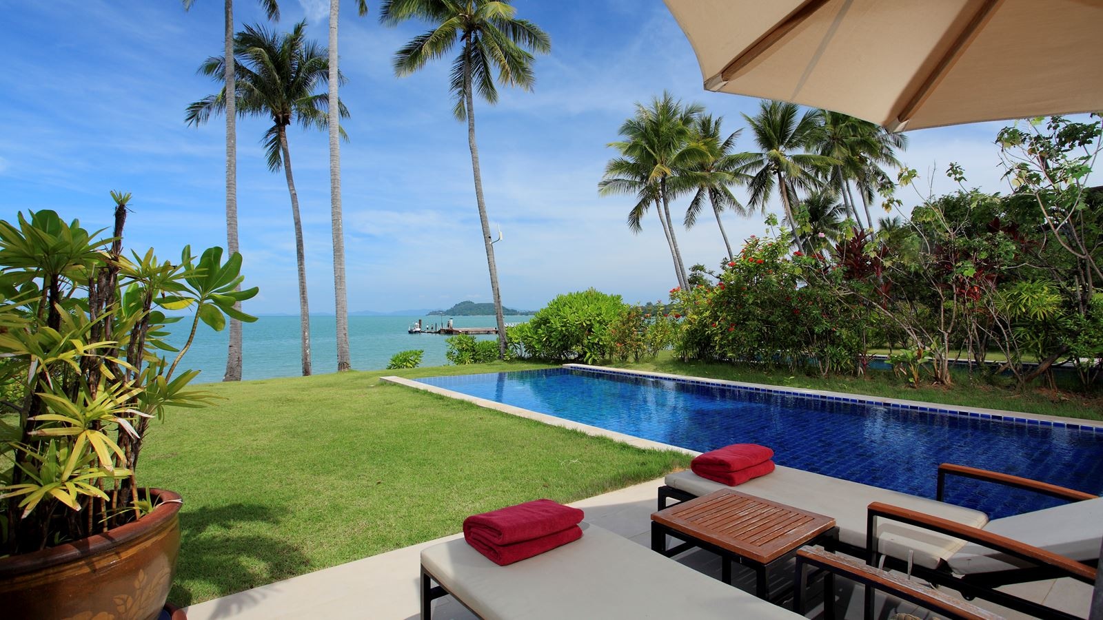 rooms-2-bedroom-grand-beachfront-pool-villa