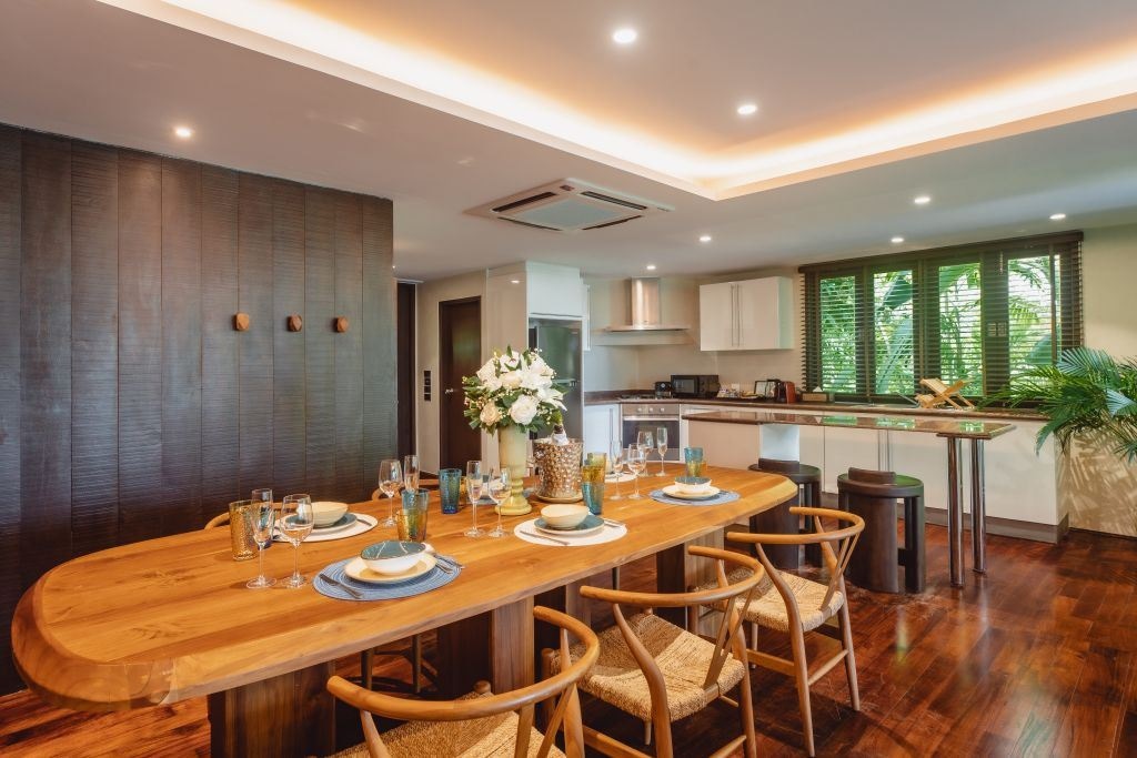 rooms-lux-2-bedroom-grand-beachfront-pool-villa