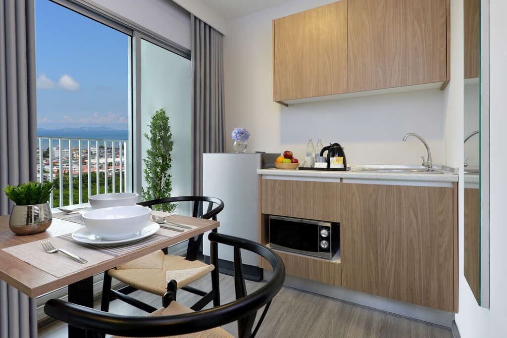 rooms-deluxe-room