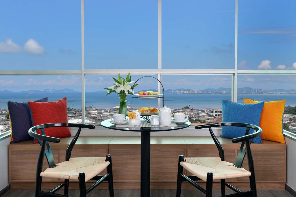 rooms-grand-deluxe-room