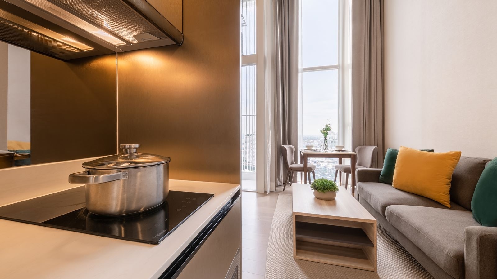 rooms-one-bedroom-duplex-suite-queen