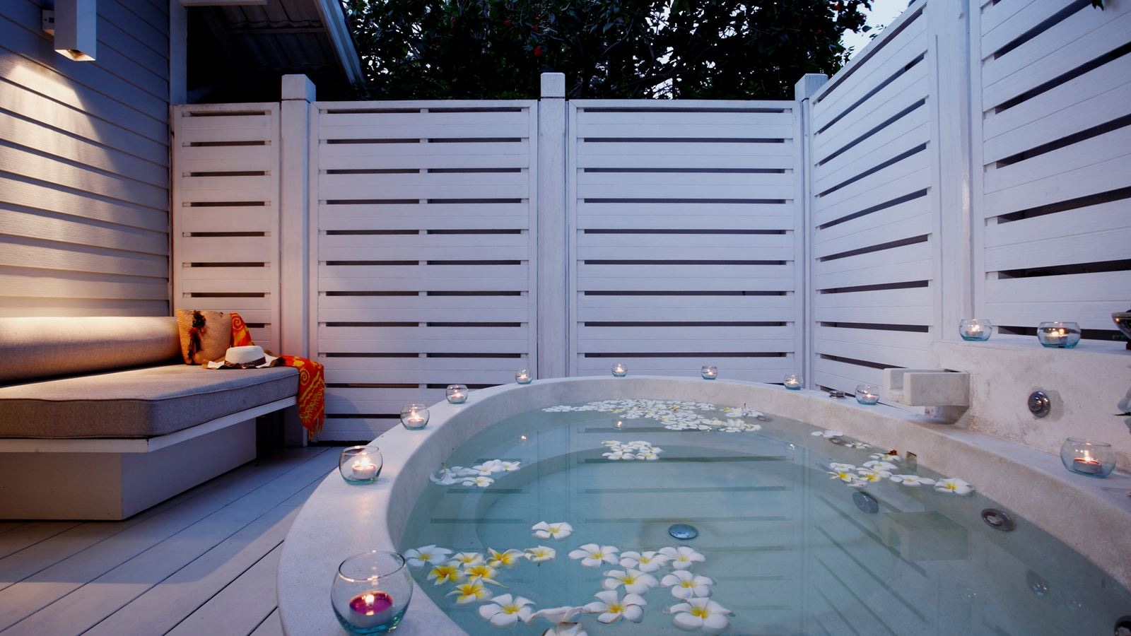 rooms-villa-one-bedroom-garden-view