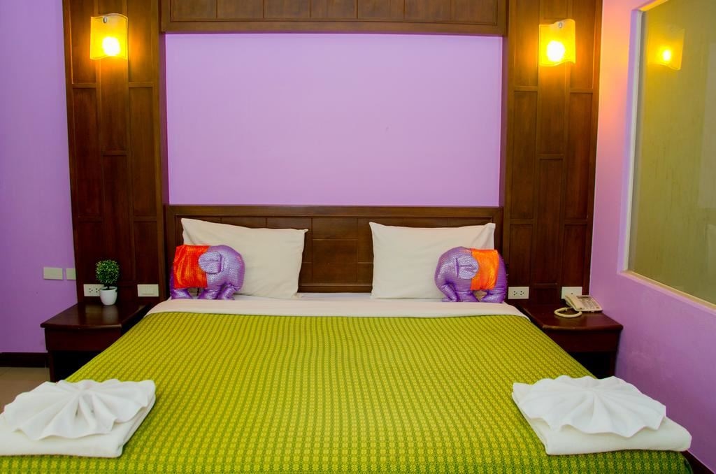 rooms-superior-room