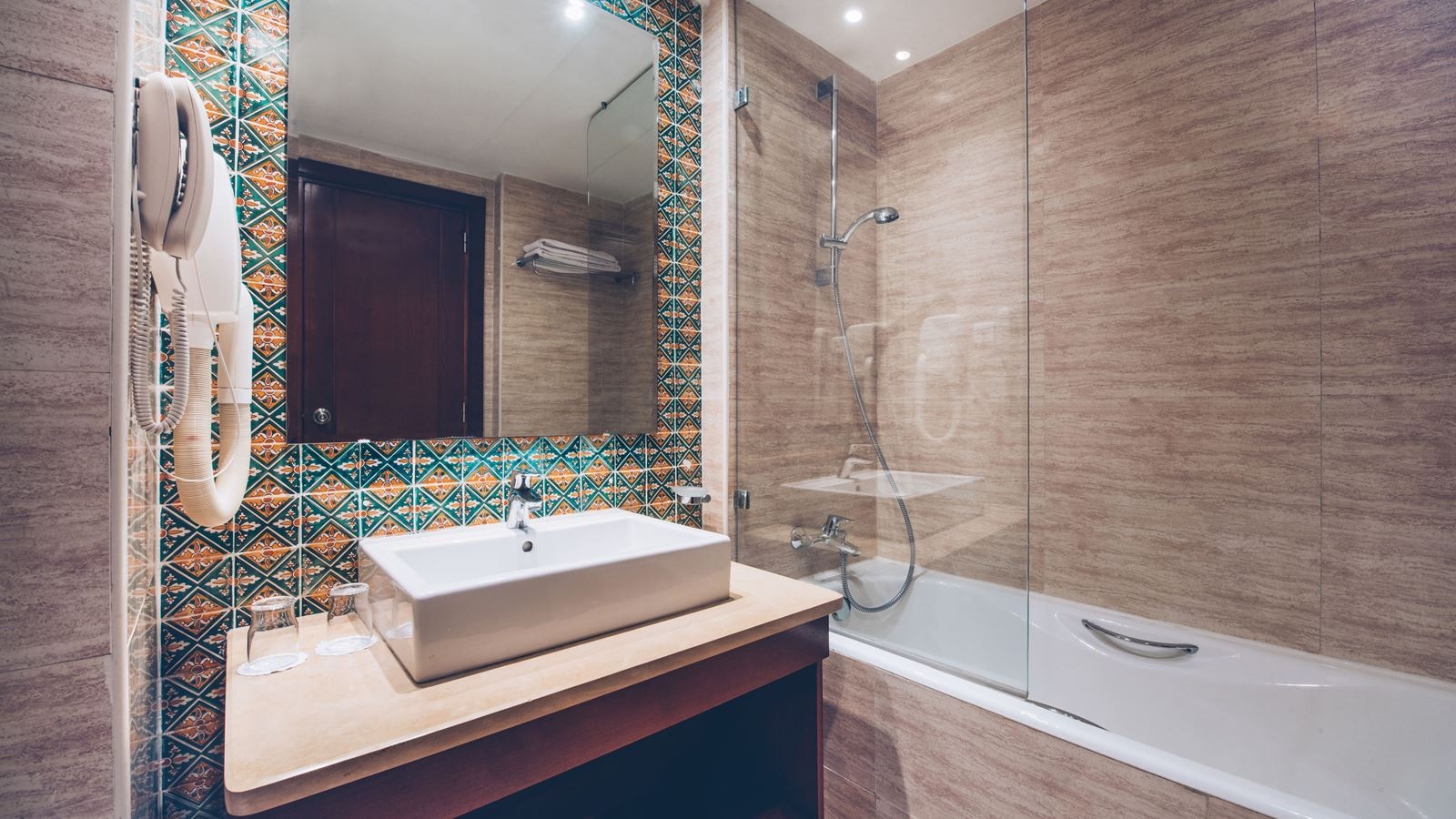 rooms-room-family-sea-view