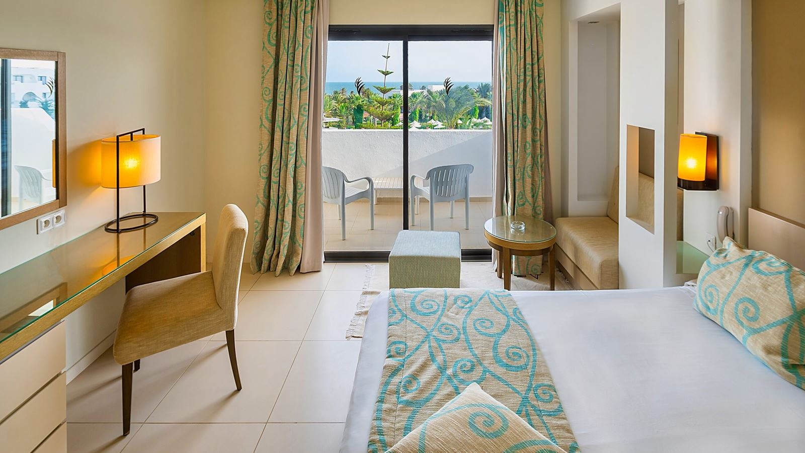 rooms-double-standard-room-garden-view