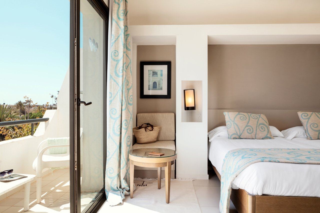 rooms-double-standard-room-garden-view