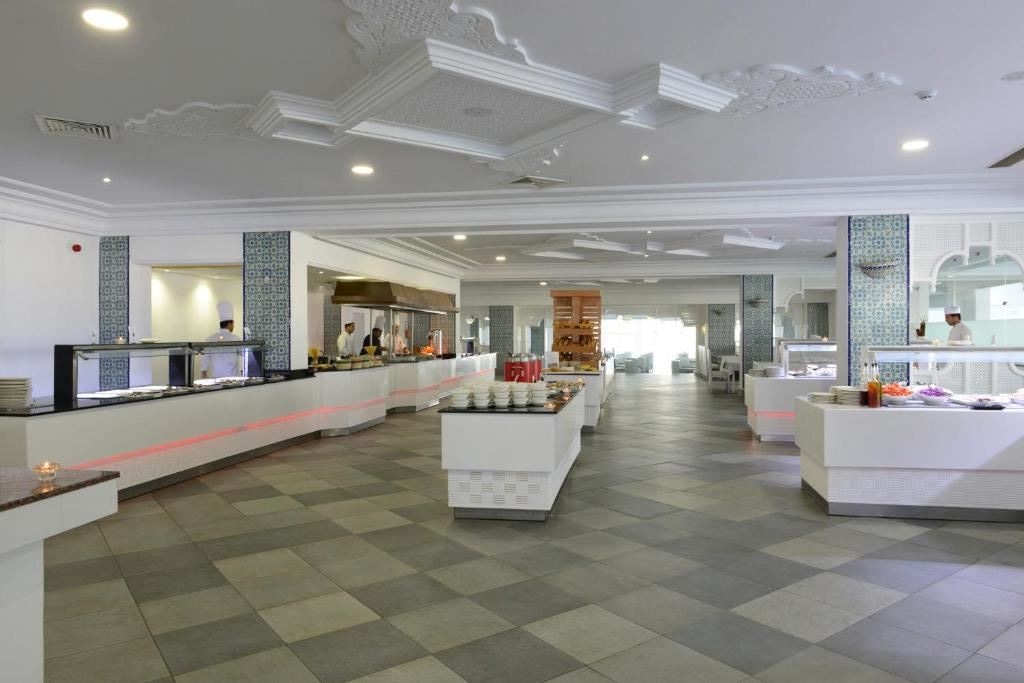 restaurants-restaurants