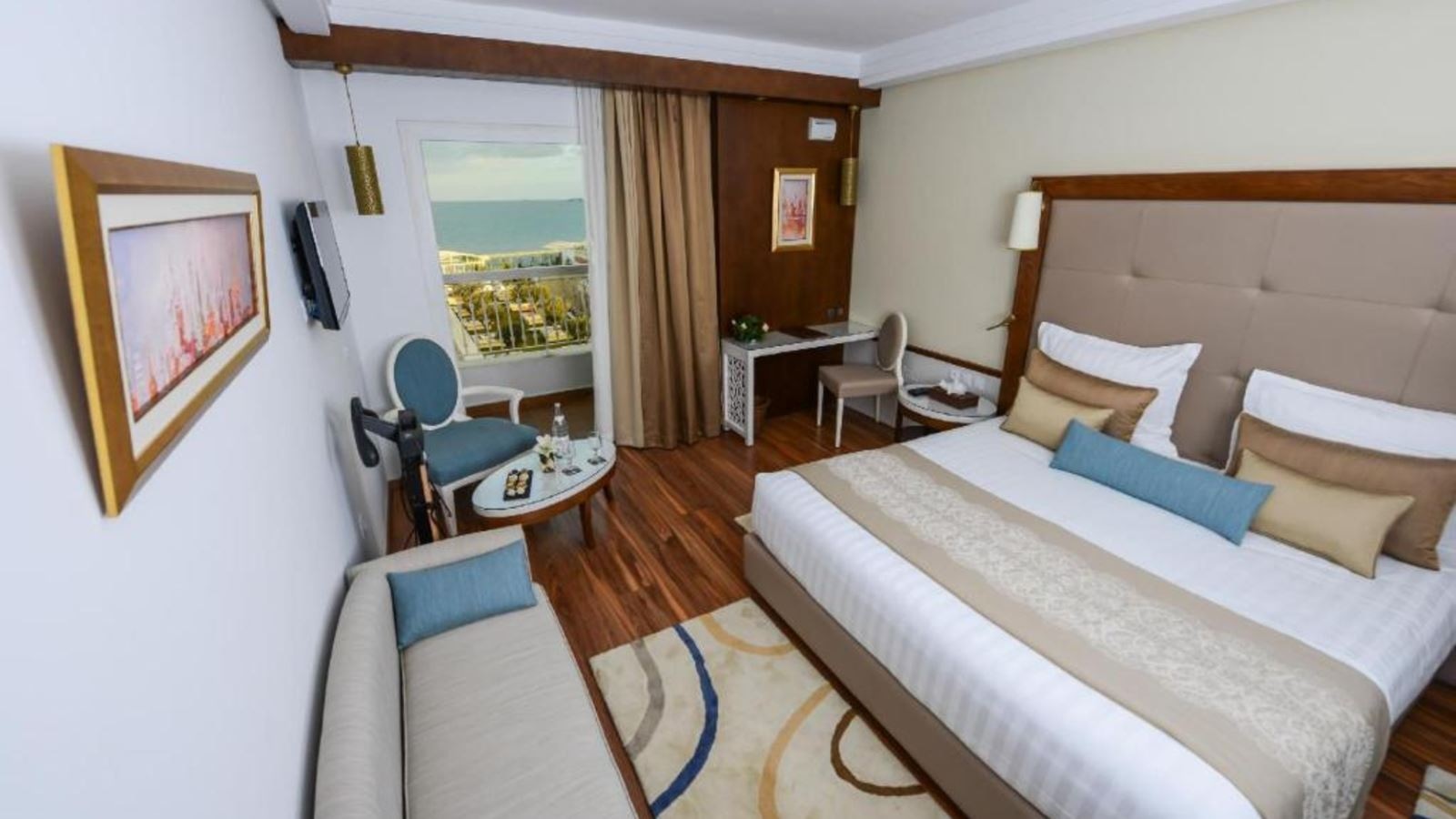 rooms-room-standrad-pool--sea-view