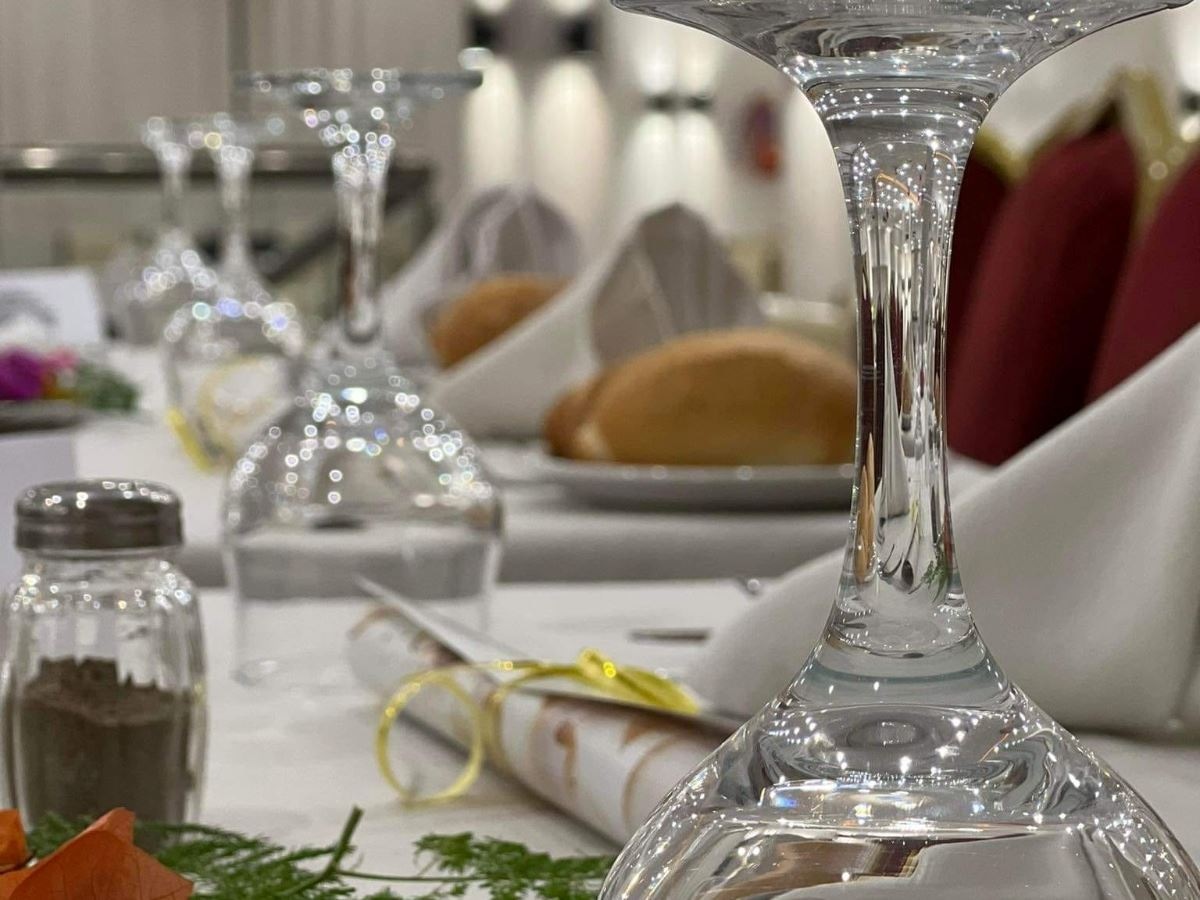 restaurants-restaurants