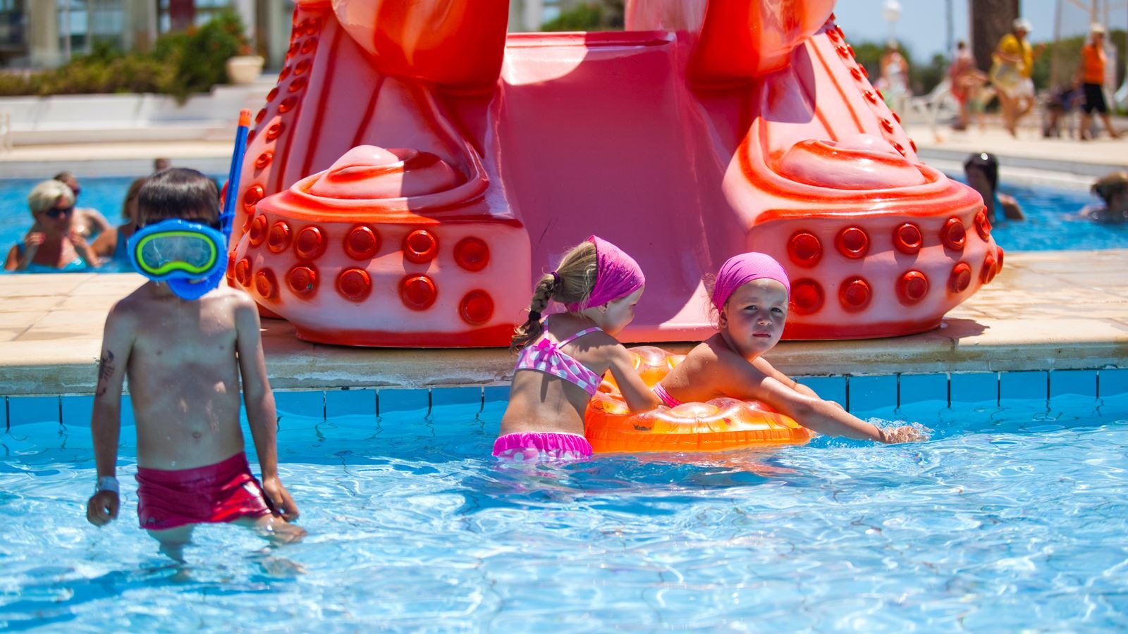 pools-outdoor-childrens-pool