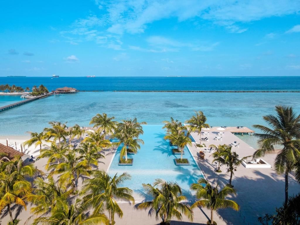 pools-outdoor-pool