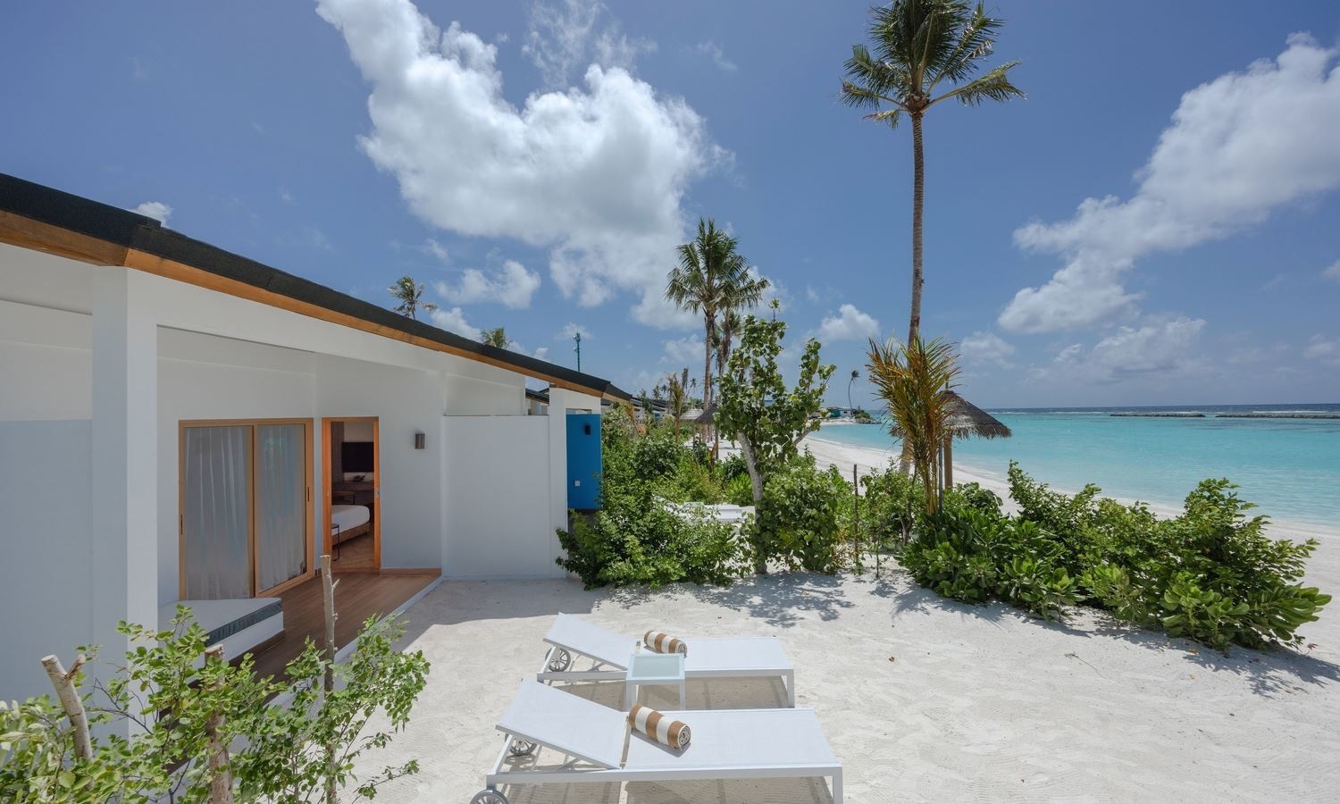 rooms-family-beach-villa