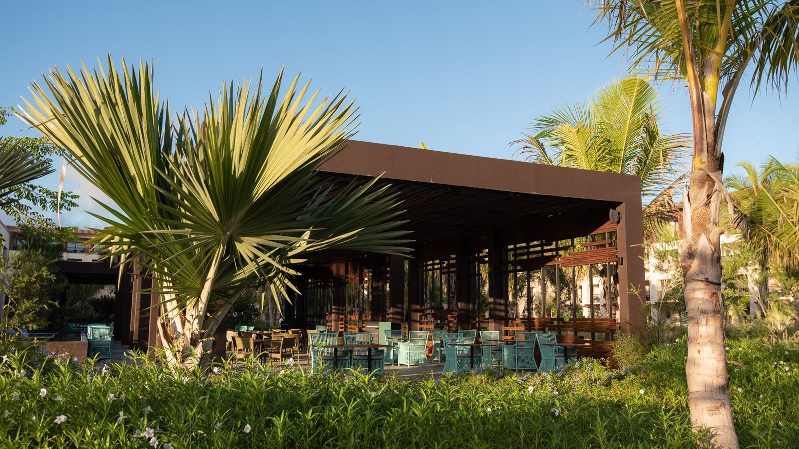 restaurants-caribbean-buffet